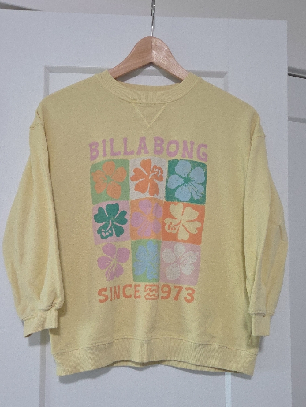 Billabong Pastel Yellow Floral Grid Pullover